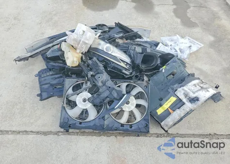 2016 Lexus Gs 200T Base z USA, uszkodzony, nr VIN JTHBA1BL7GA001300